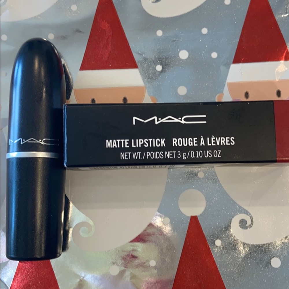MAC beautiful lipstick #602 Chili!
